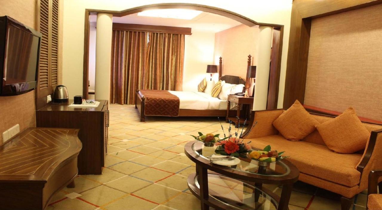 Hotel Godwin Haridwār Exteriér fotografie